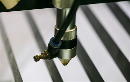 တိုက်ရိုက်အစိတ်အပိုင်း Marki